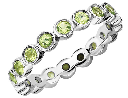 Green Peridot Ring 1.35 Carat (ctw) in Sterling Silver