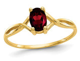 3/5 Carat (ctw) Solitaire Garnet Ring in 14K Yellow Gold 