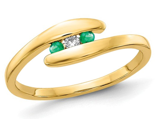 Three Stone Natural Green Emerald Ring 1/20 Carat (ctw) in Polished 14K Yellow Gold