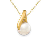 White Button 8-9mm Freshwater Cultured Pearl Solitaire Pendant Necklace in 14K Yellow Gold with Chain