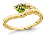 1/4 Carat (ctw) Trillion-Cut Solitaire Peridot Ring in 14K Yellow Gold