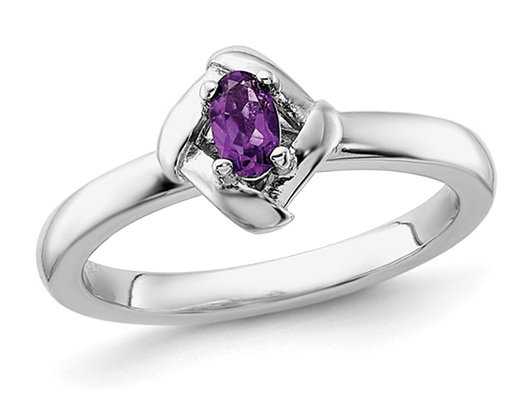 1/5 Carat (ctw) Oval-Cut Amethyst Ring in Sterling Silver