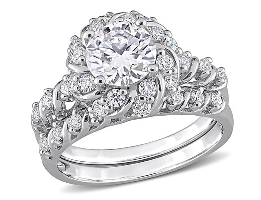 1.90 Carat (ctw) Synthetic Moissanite Bridal Engagement Wedding Ring Set in Sterling Silver