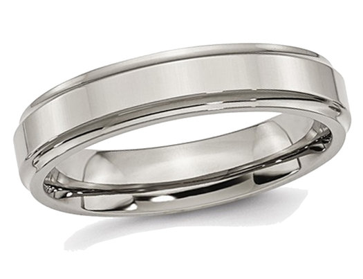 Men's 5mm Comfort Fit Ridged Edge Titanium Wedding Band Ring